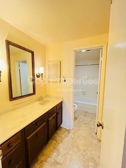 Beautifully maintained condo property image