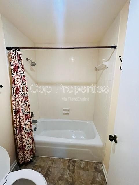 Beautifully maintained condo property image