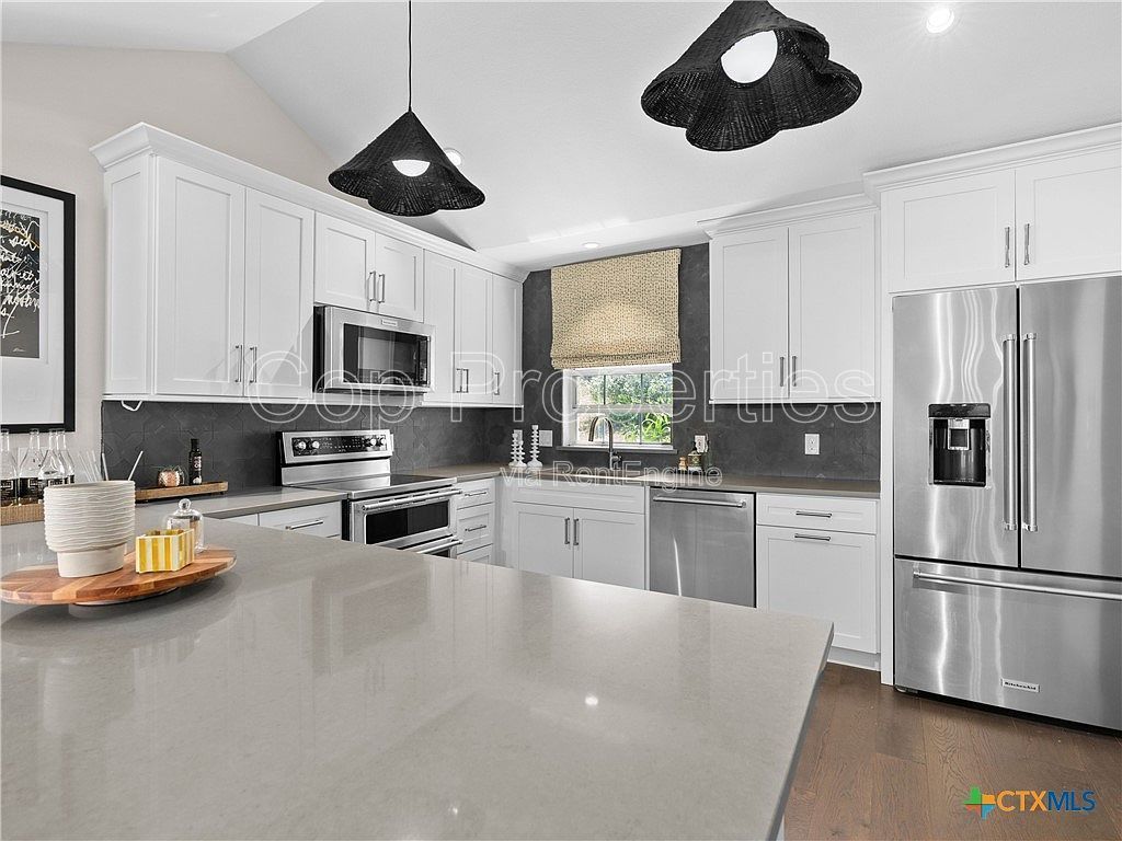 321 Village View Drive property image