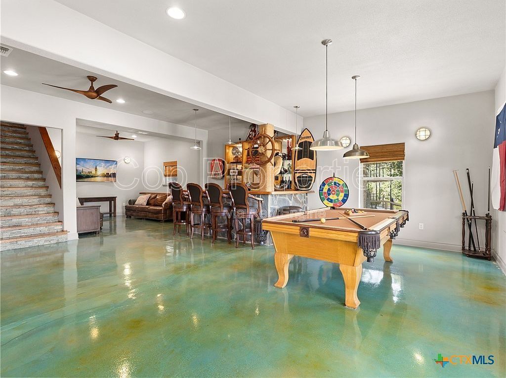 321 Village View Drive property image