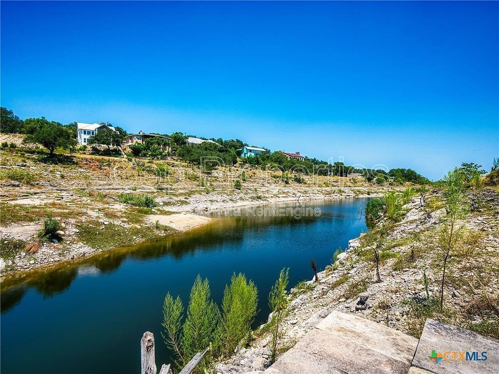 321 Village View Drive property image