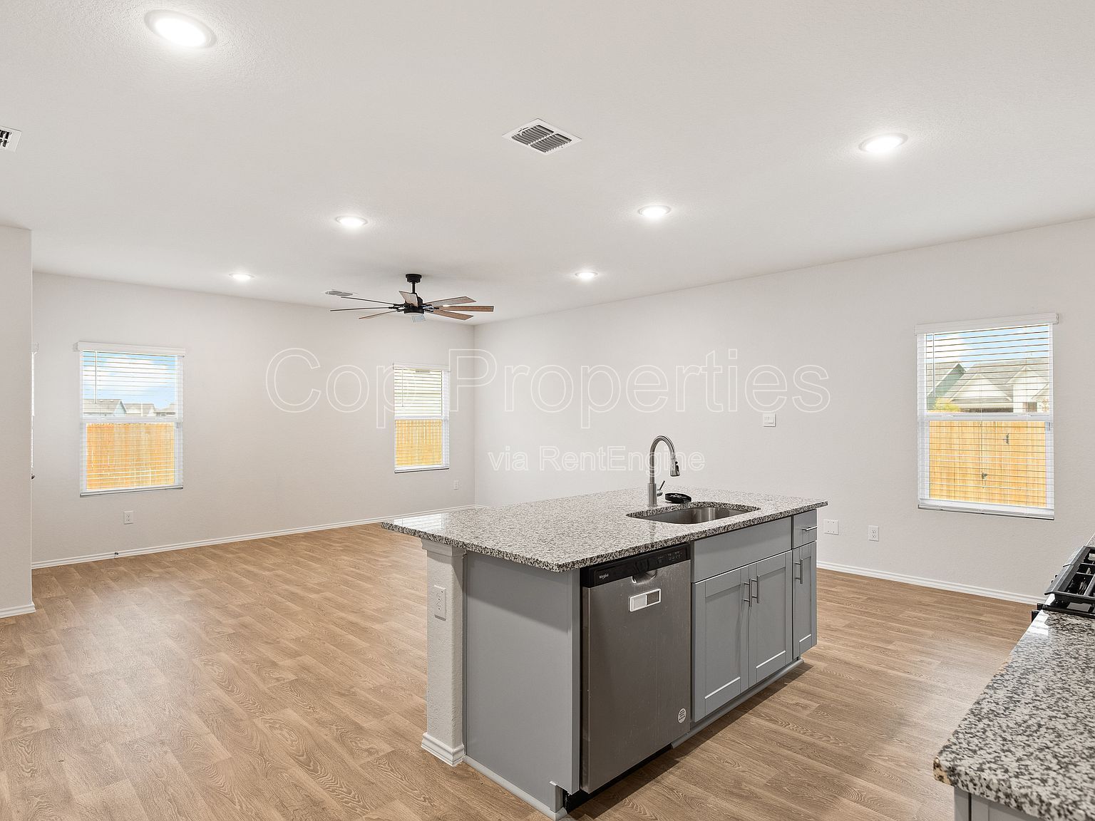 374 Wayne Way property image