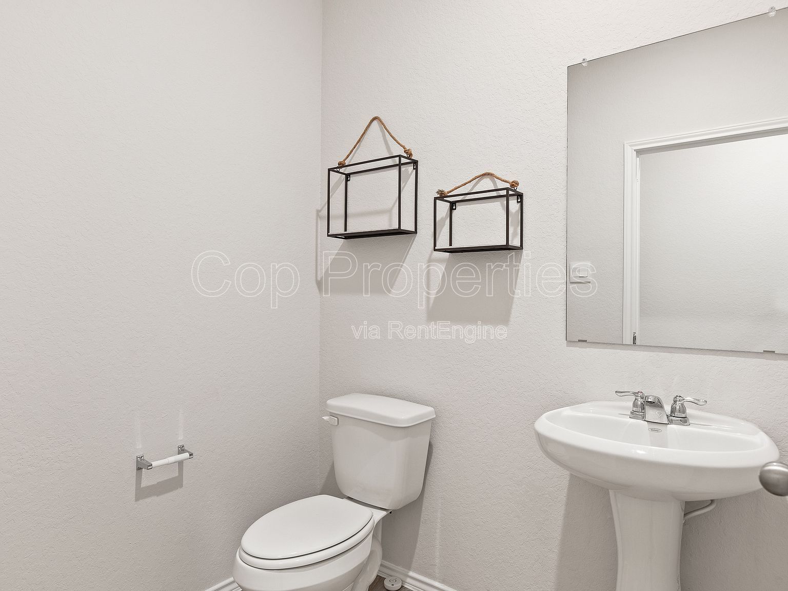 374 Wayne Way property image