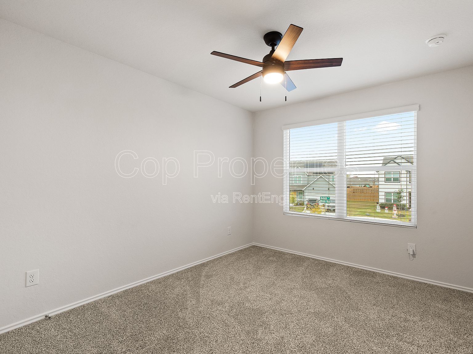 374 Wayne Way property image