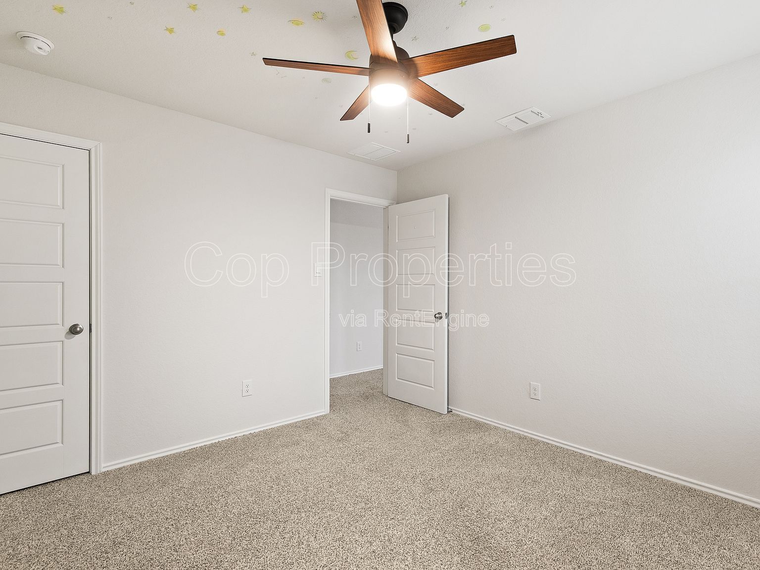 374 Wayne Way property image