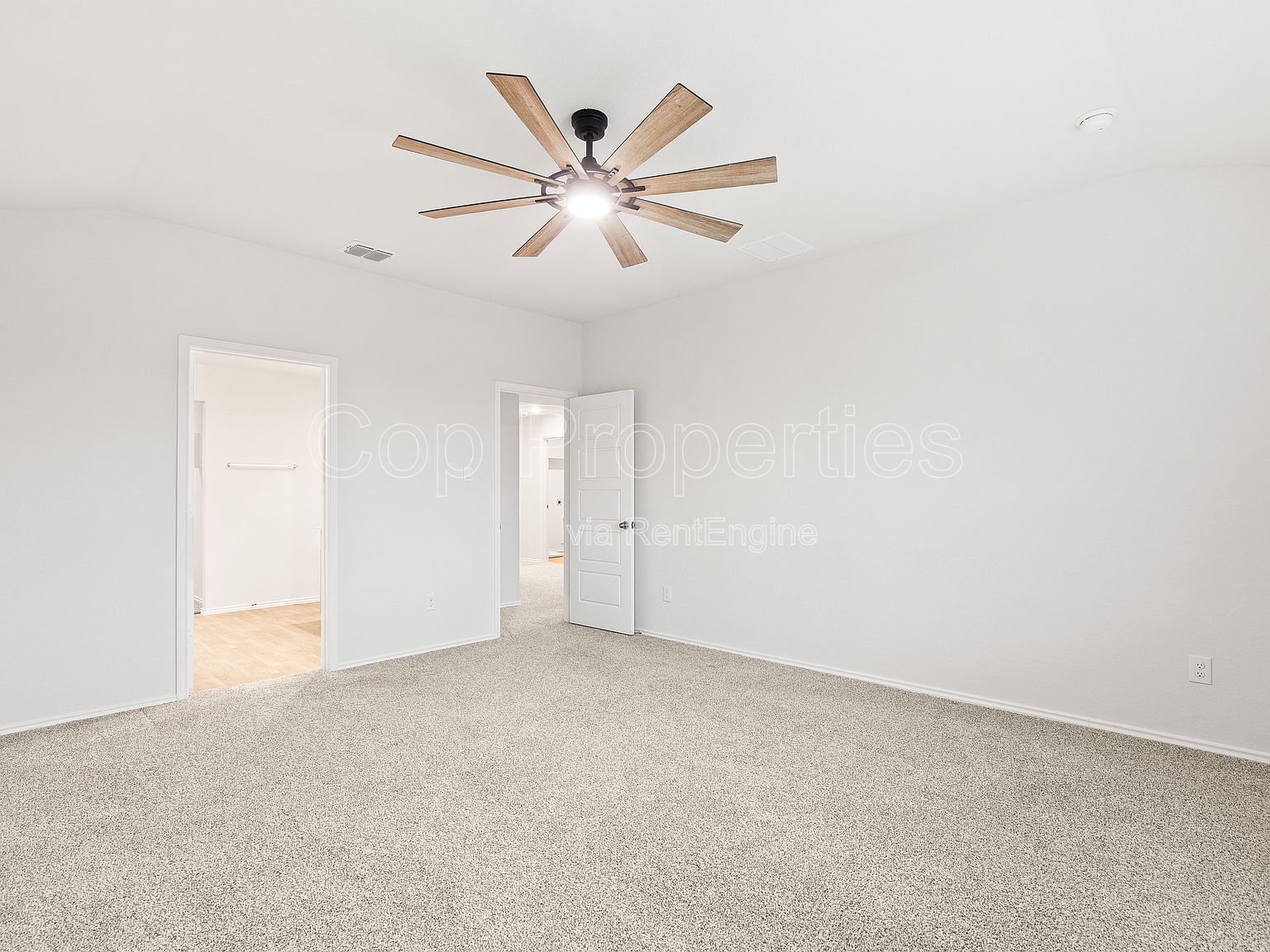 374 Wayne Way property image