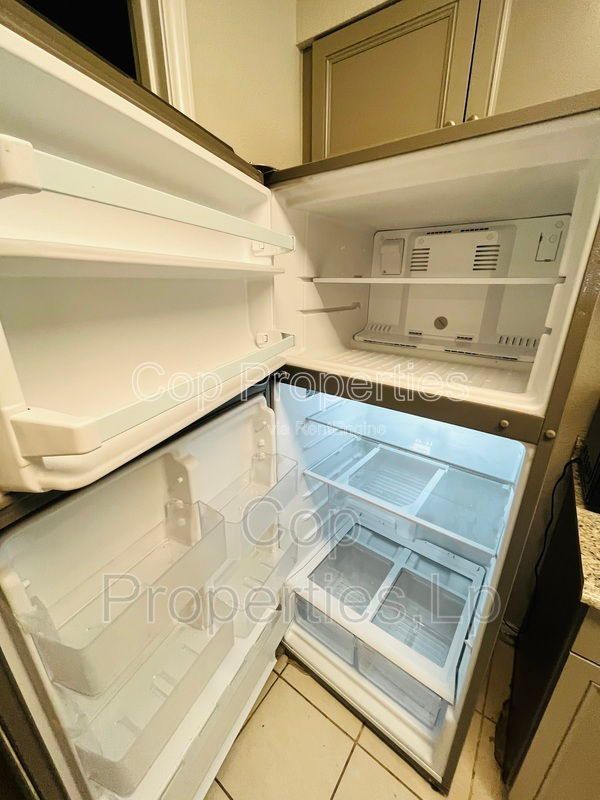 6319 Waddesdon Wood property image