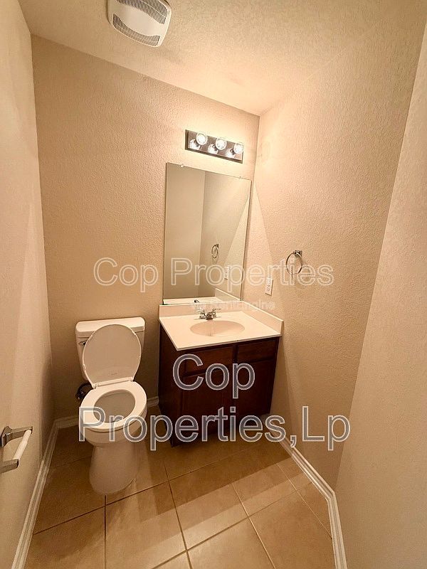 741 Clearbrook Avenue property image