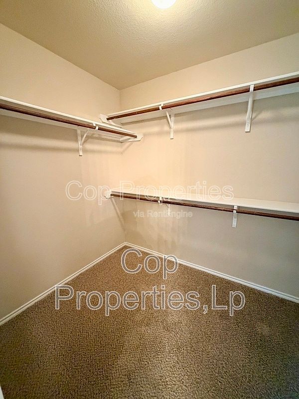 741 Clearbrook Avenue property image