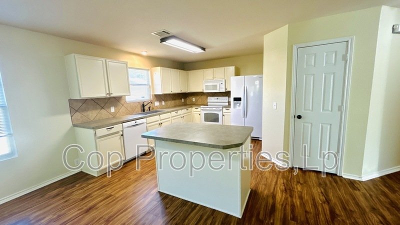 Must See! property image