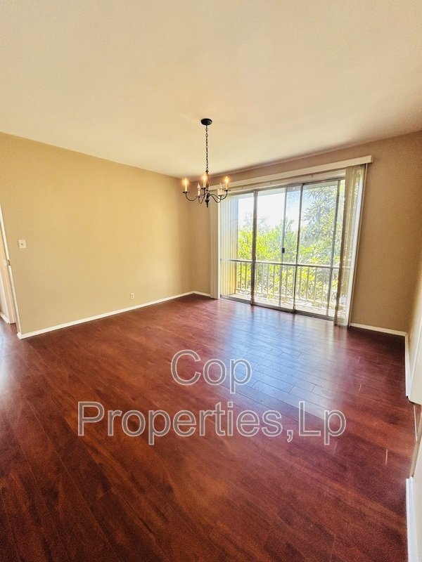 Open property image