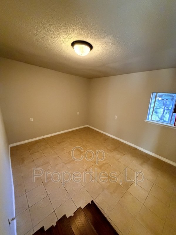 Bright property image